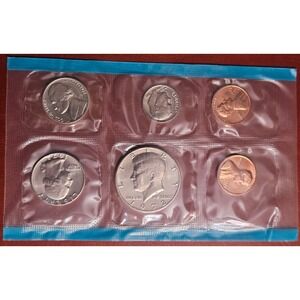 Sealed US Mint 1972 Uncirculated Coin Set Philadelphia and Denver mints 11 Coins